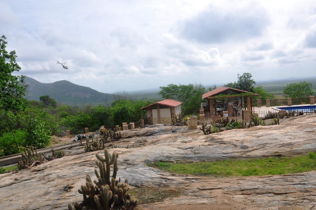 Quixadá Fazenda Hotel Pedra Dos Ventos المظهر الخارجي الصورة